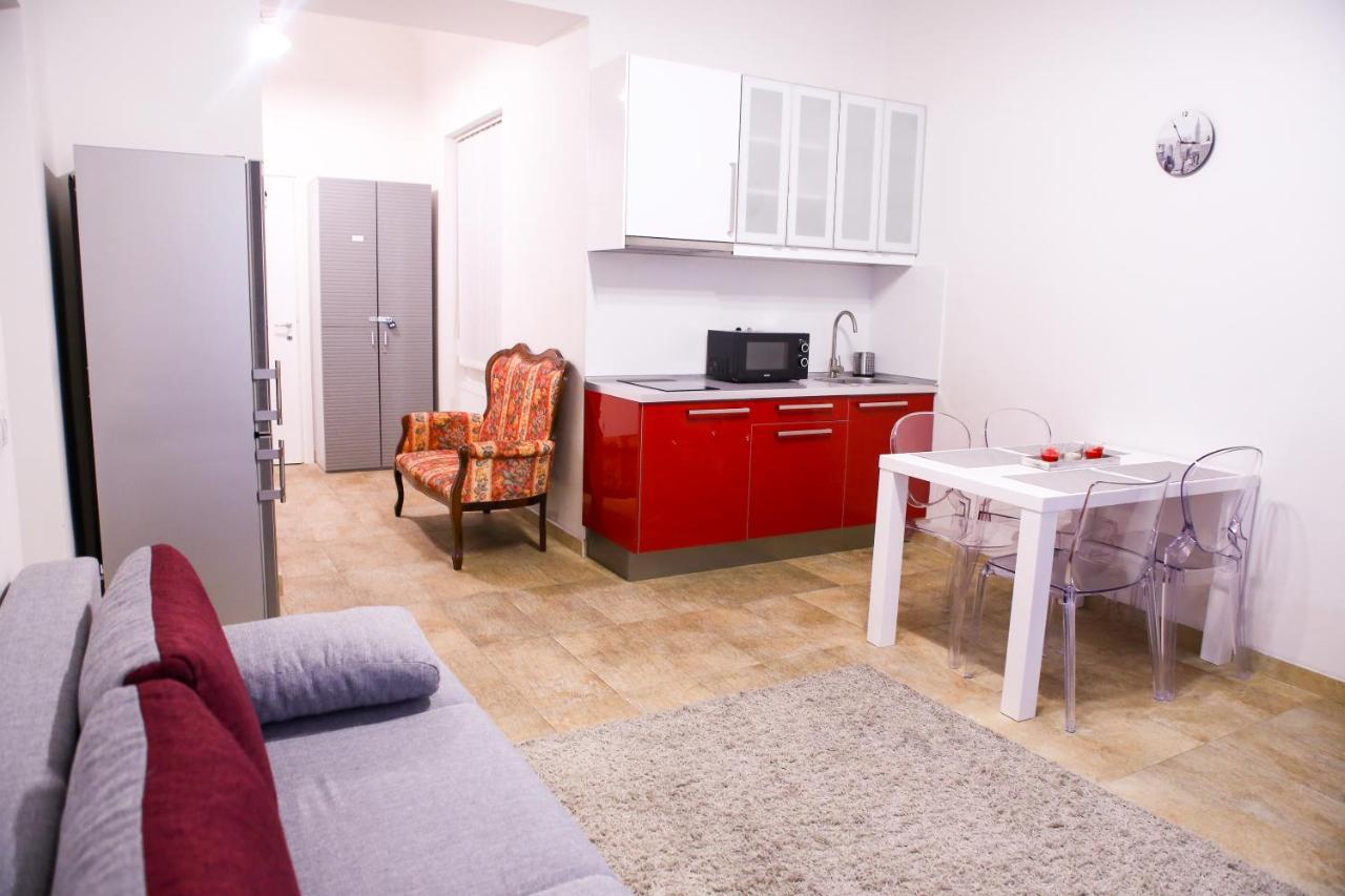 Stefania Apartment Centre Praga Zewnętrze zdjęcie
